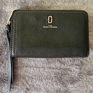 Marc Jacobs The Softshot Compact Wallet